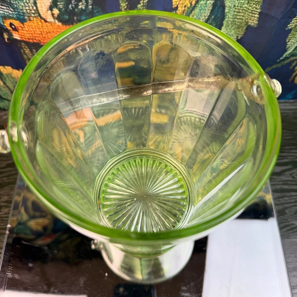 N/A vintage green